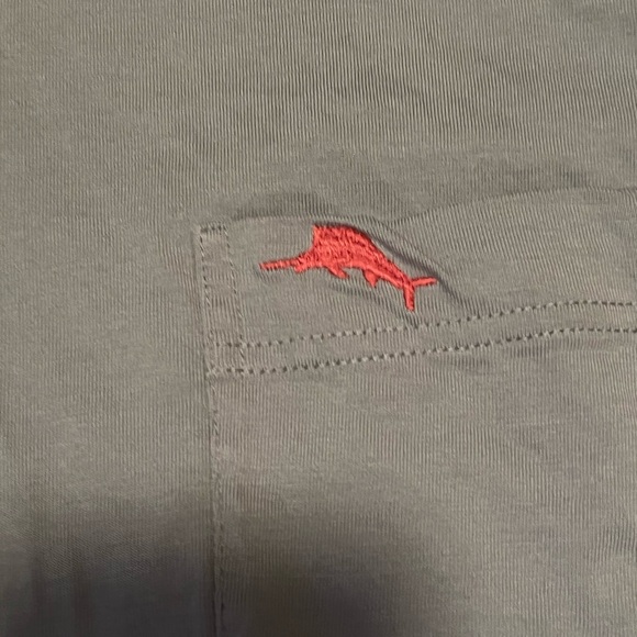 Youth Small Grey Tommy Bahama short sleeve shirt. - Picture 4 of 4